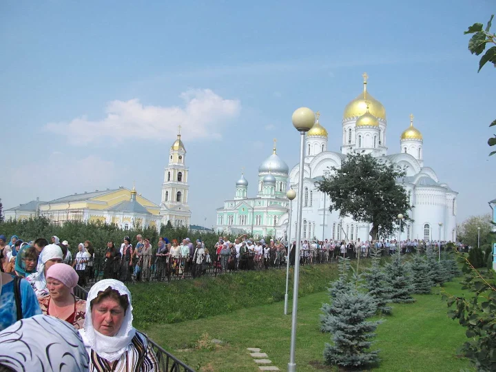 Seraphim-Diveyevo convent, July 2010: pilgrims' photo 6