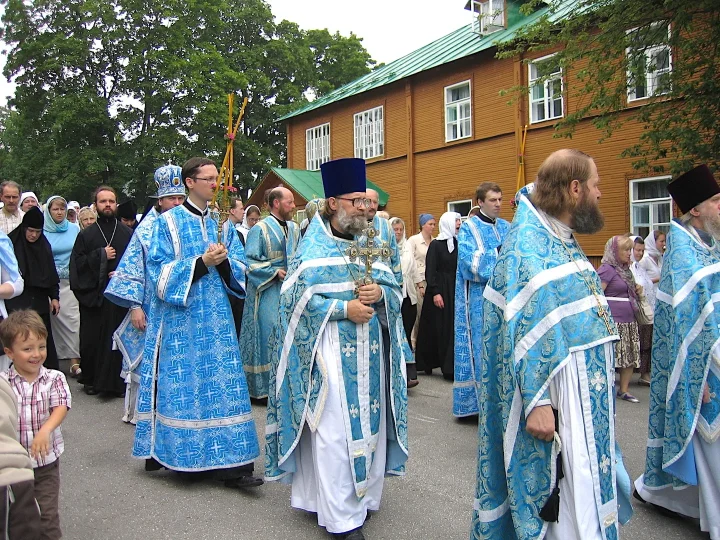 Pühtitsa convent, July 2011: pilgrims' photo 4