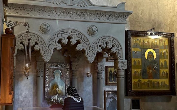 The reliquary with the relics of St Gabriel in the Samtavro church