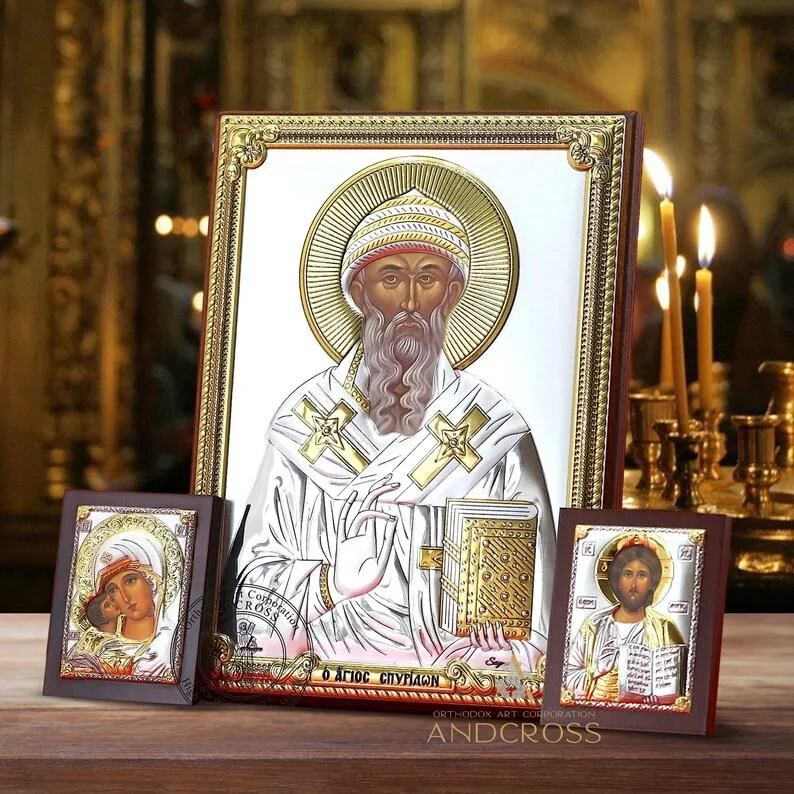 Set with a silver-plated St Spyridon icon and two small icons in a gift box