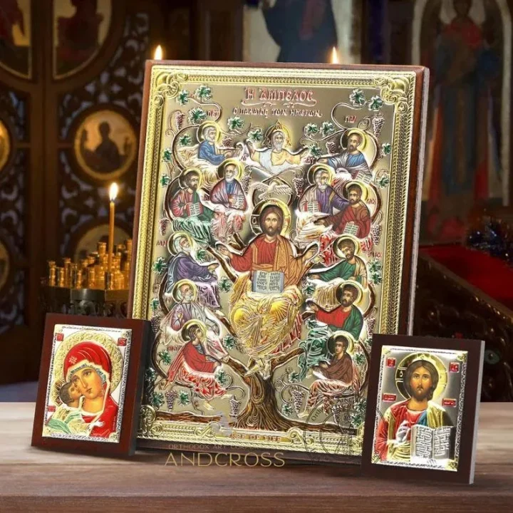 Set with a silver-plated Tree of Life icon and two small icons in a gift case
